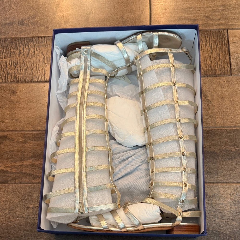 Stuart Whitman tall Gold Gladiator Sandals